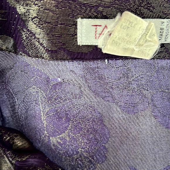 Vintage 90s Tahari Silk Blend Purple Blouse with Gold Flowers - Picture 5 of 9